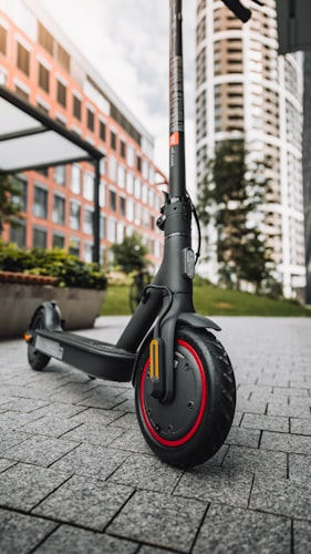 Segway Ninebot ES2 Electric Scooter